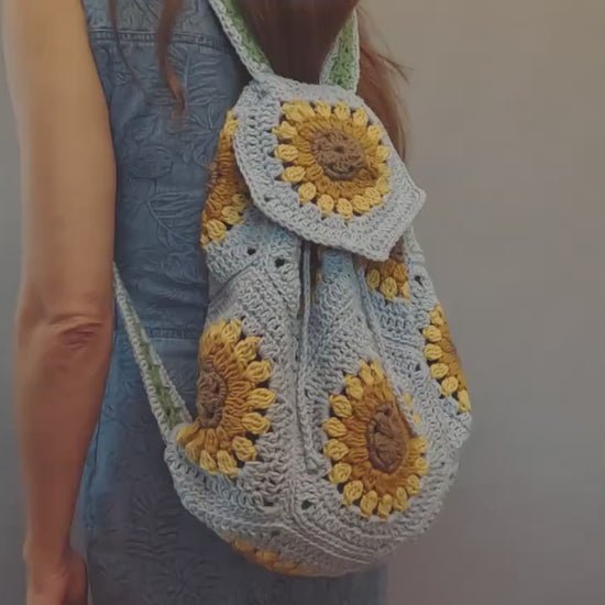 Crochet Pattern -Wanderlust Bag- Crochet Backpack Granny Square Purse Simple Crochet Tote Summer Bag Easy Beach Crochet Sunflower Purse PDF